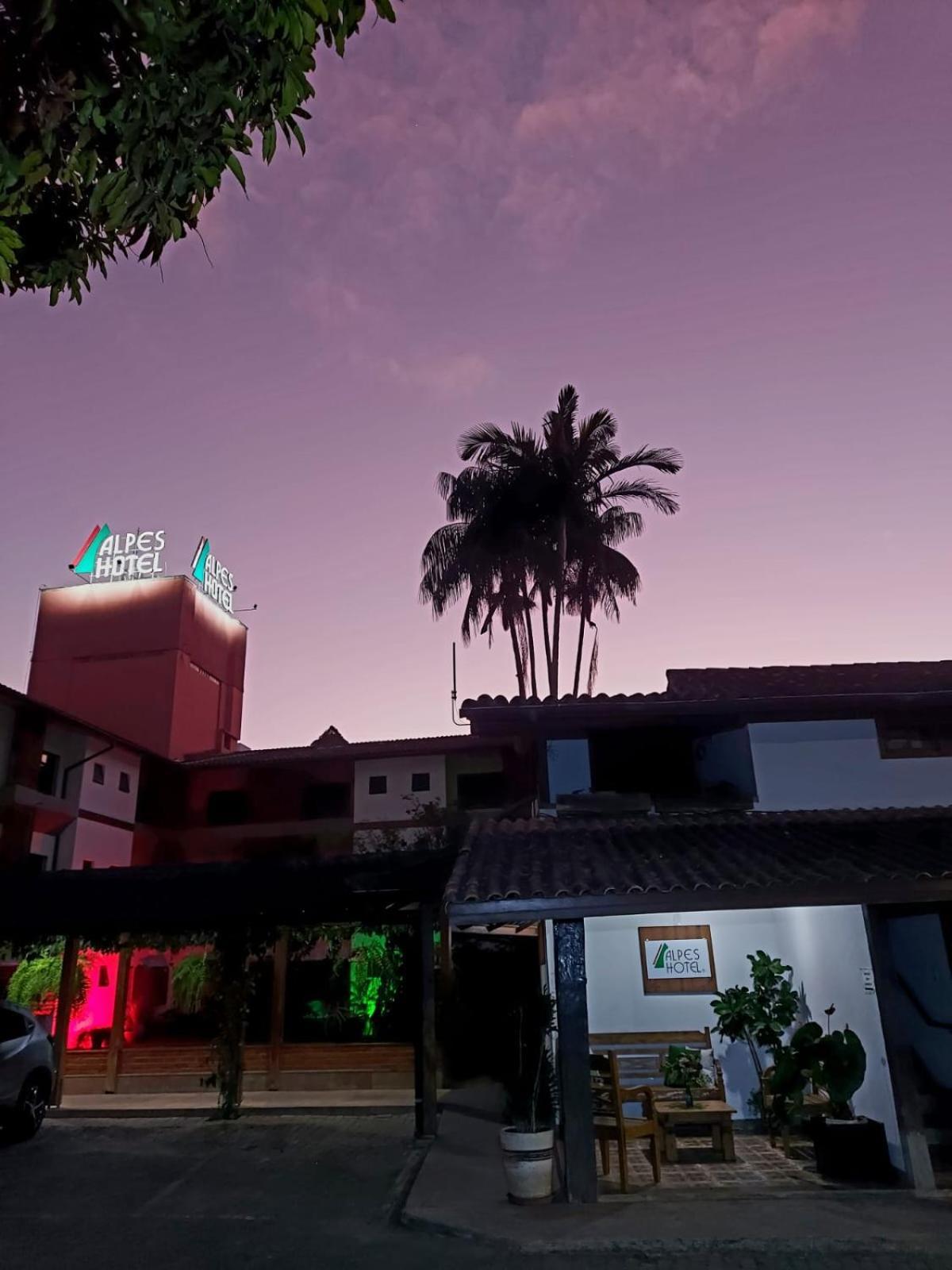 ונדה נובה דו אימיגרנטה Alpes Hotel מראה חיצוני תמונה